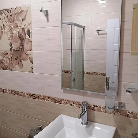 Апартаменты Comfortable Ground Floor *