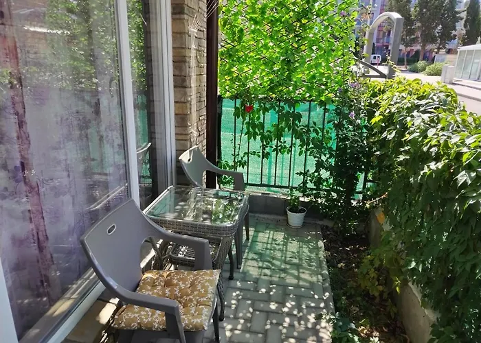 Comfortable Ground Floor Apartment Primorsko